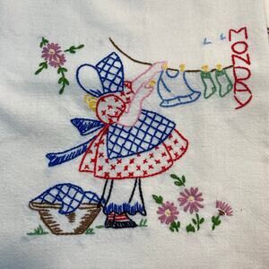VTG Handmade Sunbonnet Sue Embroidered Cotton Towels Days Week Set of 7 26x34"
